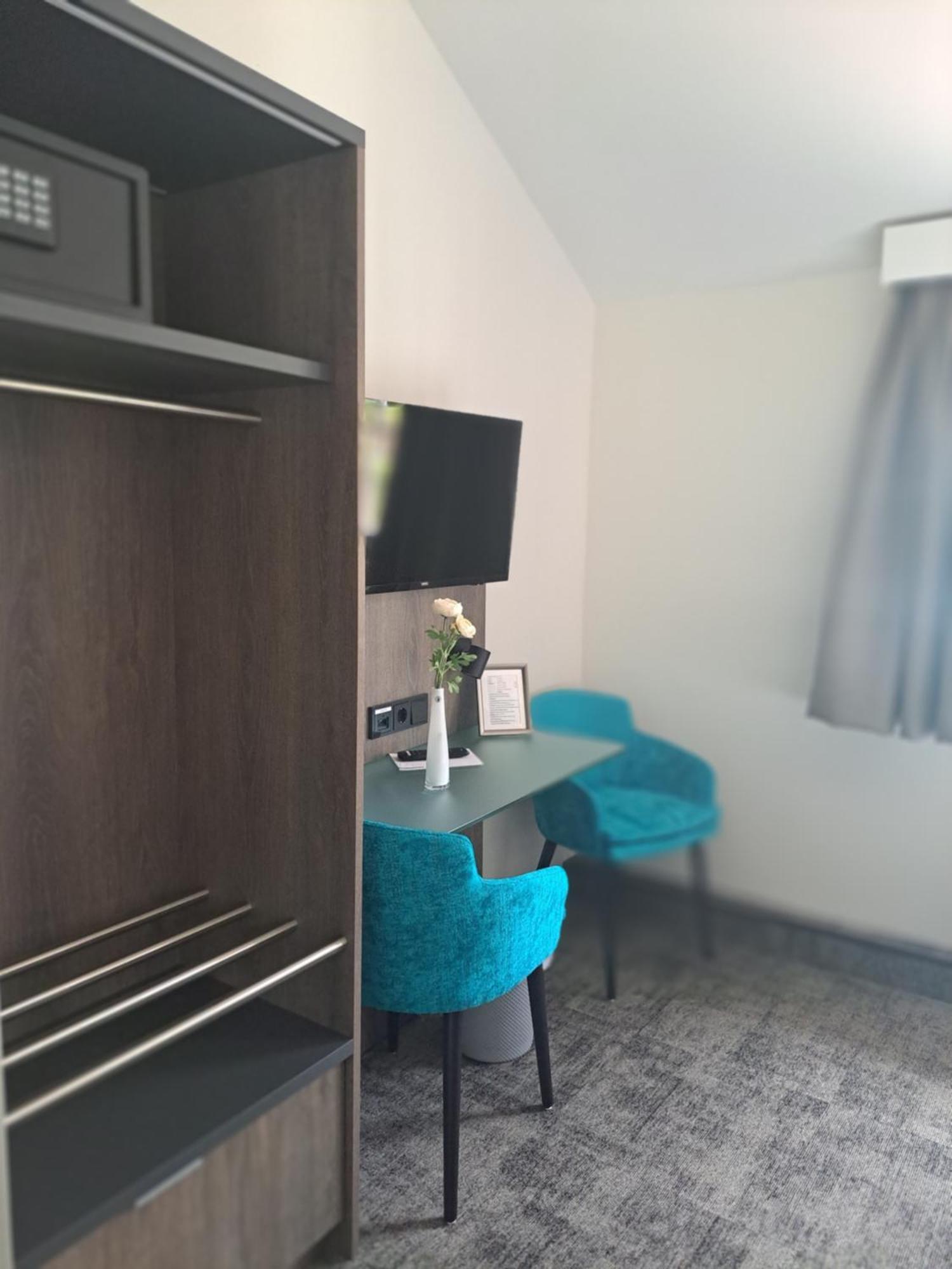 B M Hotel Im Ludwig- Harms- Haus 헤르만스부르크 외부 사진